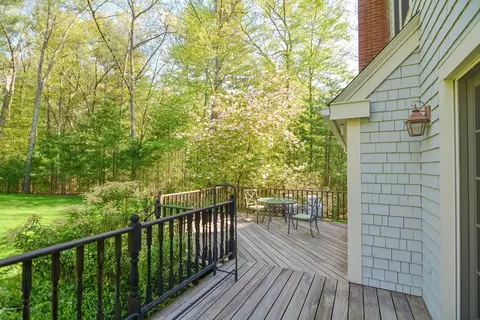Exterior - 158 South St, Upton, MA 01568 photo 7 of 8