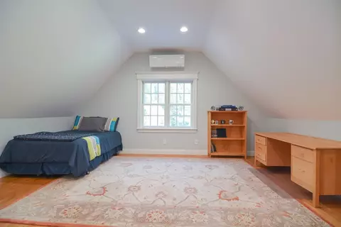 Bedroom - 158 South St, Upton, MA 01568 photo 2 of 6