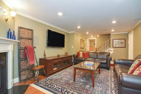 Living - 158 South St, Upton, MA 01568 photo 4 of 5