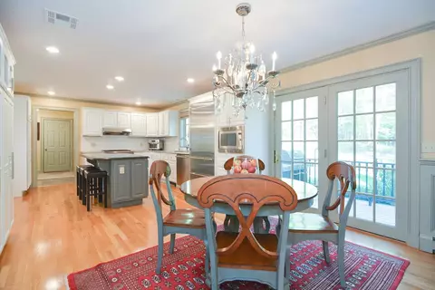 Dining - 158 South St, Upton, MA 01568 photo 1 of 3