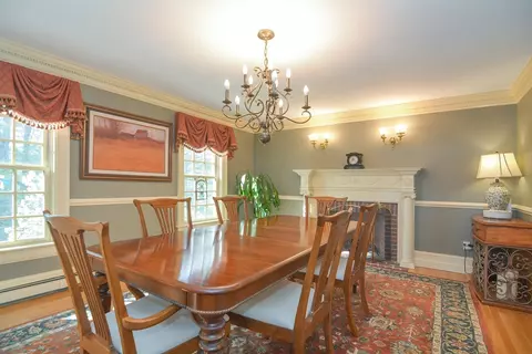 Dining - 158 South St, Upton, MA 01568 photo 3 of 3