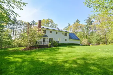 Exterior - 158 South St, Upton, MA 01568 photo 3 of 8