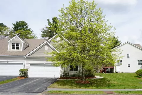 29 Cherry Ln #29, Grafton, MA 01560