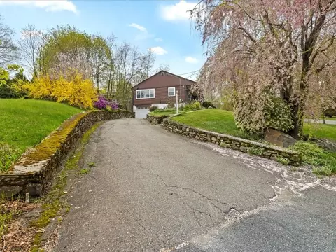 5 Rustic Dr, Worcester, MA 01609 photo 38