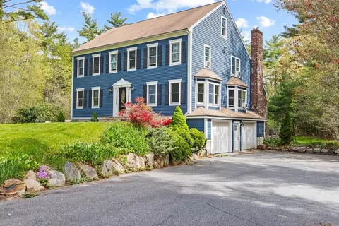 62 Wall St, Middleboro, MA 02346