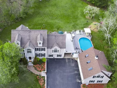 12 Balmorra Rd, Windham, NH 03087