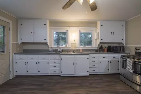 39 Homecrest Ave, Ware, MA 01082 photo 8