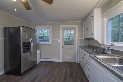 39 Homecrest Ave, Ware, MA 01082 photo 9
