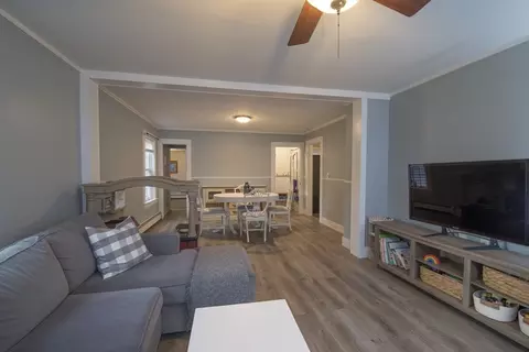 39 Homecrest Ave, Ware, MA 01082 photo 4