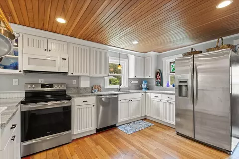13 Saville Rd, Gloucester, MA 01930 photo 4