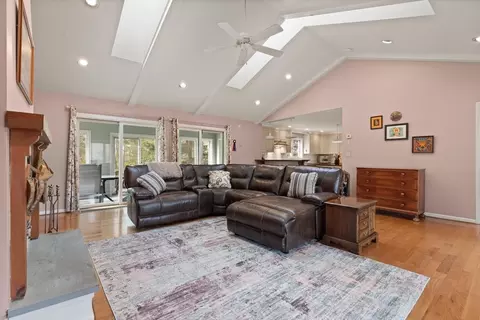6 Juniper Valley Ct, Beverly, MA 01915 photo 17