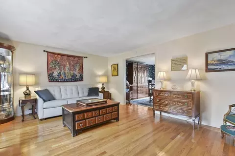 11 Meadow Rd, Beverly, MA 01915 photo 3