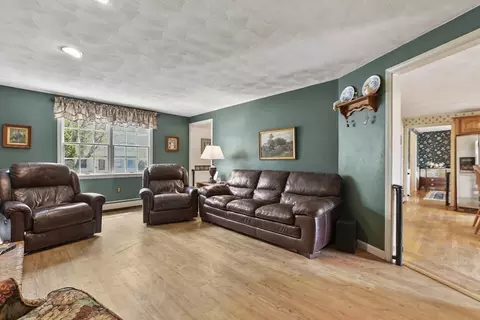11 Meadow Rd, Beverly, MA 01915 photo 9