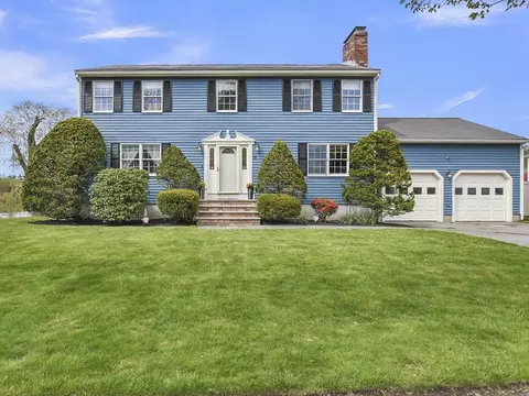 11 Meadow Rd, Beverly, MA 01915