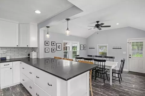 Kitchen - 576 Common St, Walpole, MA 02081 photo 5 of 9