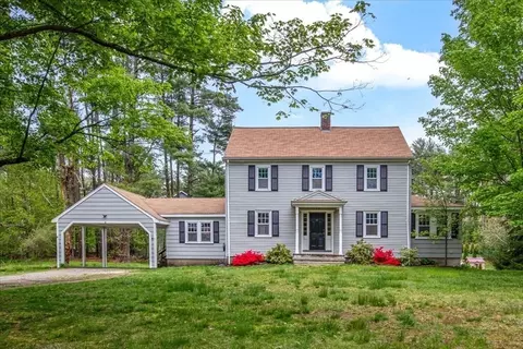 576 Common St, Walpole, MA 02081