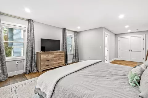 Bedroom - 15 Rustic Rd, Stoneham, MA 02180 photo 5 of 8