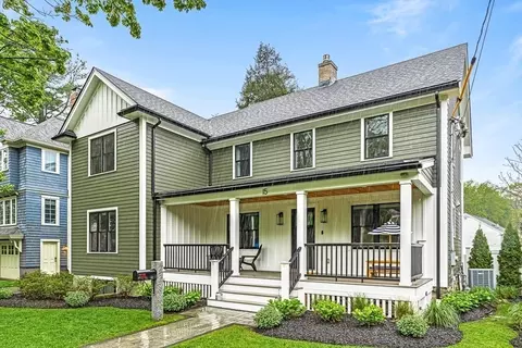 Exterior - 15 Rustic Rd, Stoneham, MA 02180 photo 4 of 7