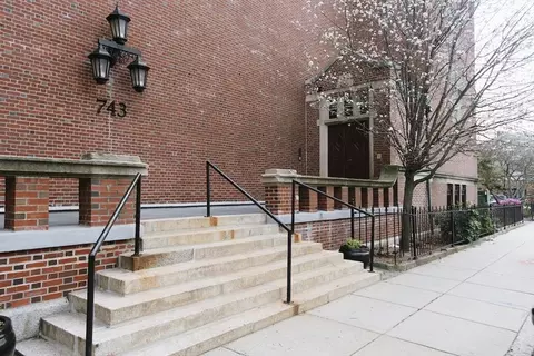 743 E Fourth #102, Boston, MA 02127