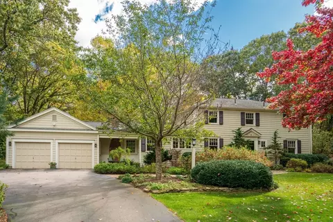 10 Wood Rd, Sherborn, MA 01770