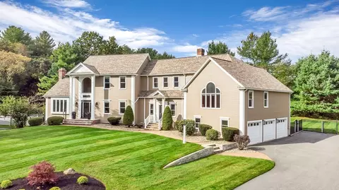 12 Carter Ln, Andover, MA 01810