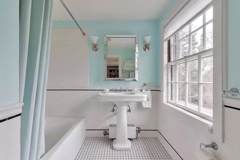 Bath - 54 Fairmount St, Brookline, MA 02445 photo 2 of 2