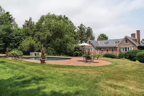 Exterior - 54 Fairmount St, Brookline, MA 02445 photo 4 of 6