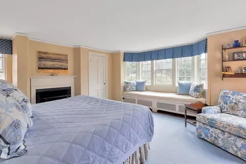 Bedroom - 54 Fairmount St, Brookline, MA 02445 photo 2 of 3