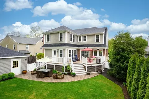 26 Gulliver St, Milton, MA 02186