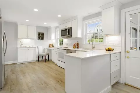Kitchen - 27 Longfellow Rd, Reading, MA 01867 photo 1 of 6