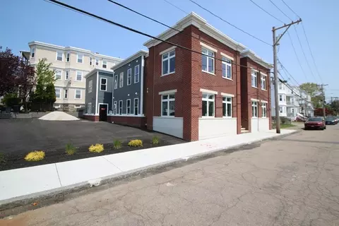 92-102 Sagamore St, Quincy, MA 02171
