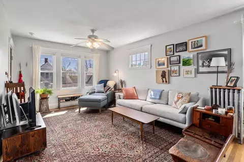 15 Adelaide St #5/3L, Boston, MA 02130