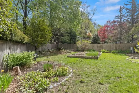 37 Birch St, Marblehead, MA 01945 photo 36