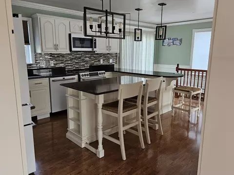 33 Barclay St, Fall River, MA 02724 photo 32