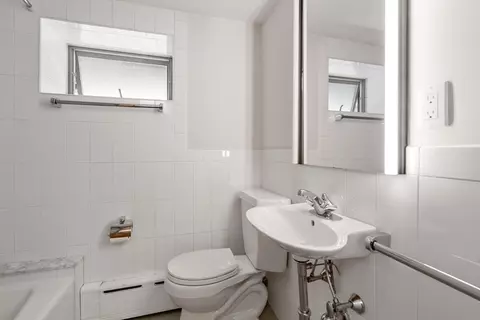 197 Mason, Brookline, MA 02446 photo 33