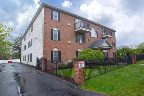 968 Geraldine St #1C, New Bedford, MA 02740