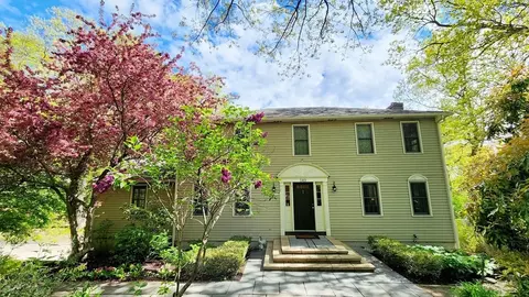 149 Brigham Hill Rd, Grafton, MA 01536