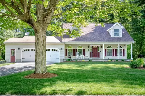 21 Judy Ln, East Longmeadow, MA 01028