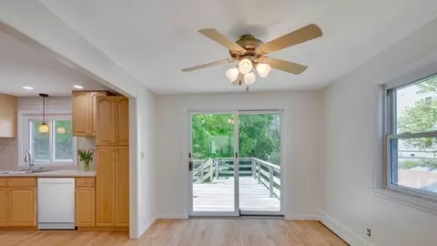 Living - 100 West St, Reading, MA 01867 photo 1 of 10
