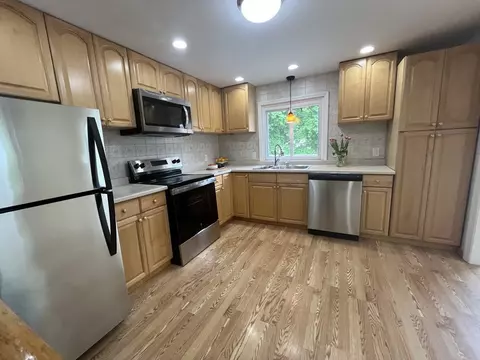 Kitchen - 100 West St, Reading, MA 01867 photo 3 of 4