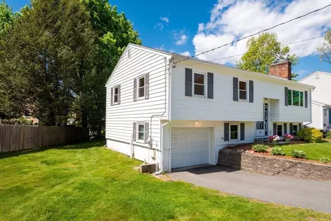 Exterior - 100 West St, Reading, MA 01867 photo 2 of 7