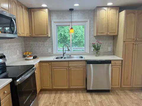 Kitchen - 100 West St, Reading, MA 01867 photo 4 of 4