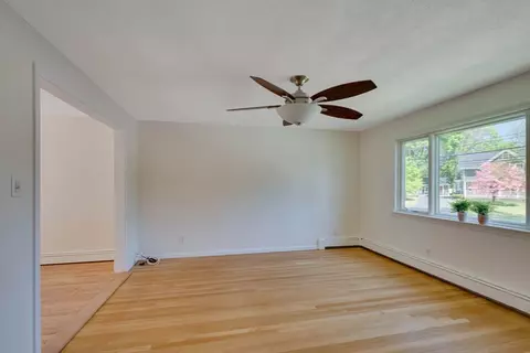 Living - 100 West St, Reading, MA 01867 photo 7 of 10