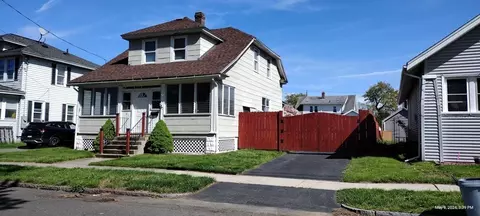 47 Davenport St, Chicopee, MA 01013