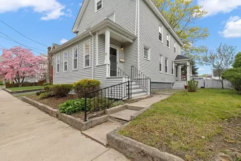 20 Carpenter St, Attleboro, MA 02703