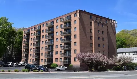 500 Salem St #702, Medford, MA 02155