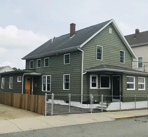 176 Snell St, Fall River, MA 02721