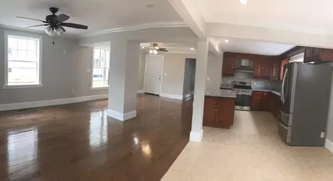 Living - 176 Snell St, Fall River, MA 02721 photo 2 of 4