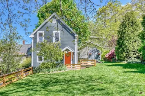 7 Cargill St, Melrose, MA 02176