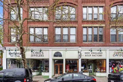 140 Washington St #1A, Salem, MA 01970
